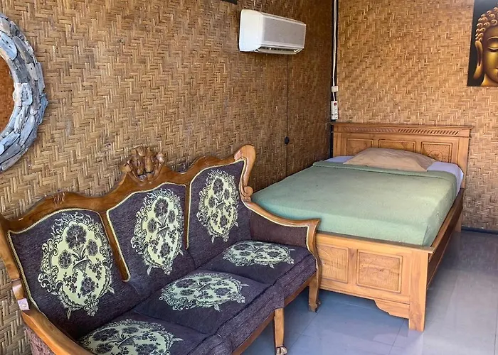 Hostel Moon House
